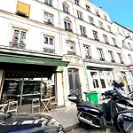 Sunny Paris studio in the heart of 11ème
