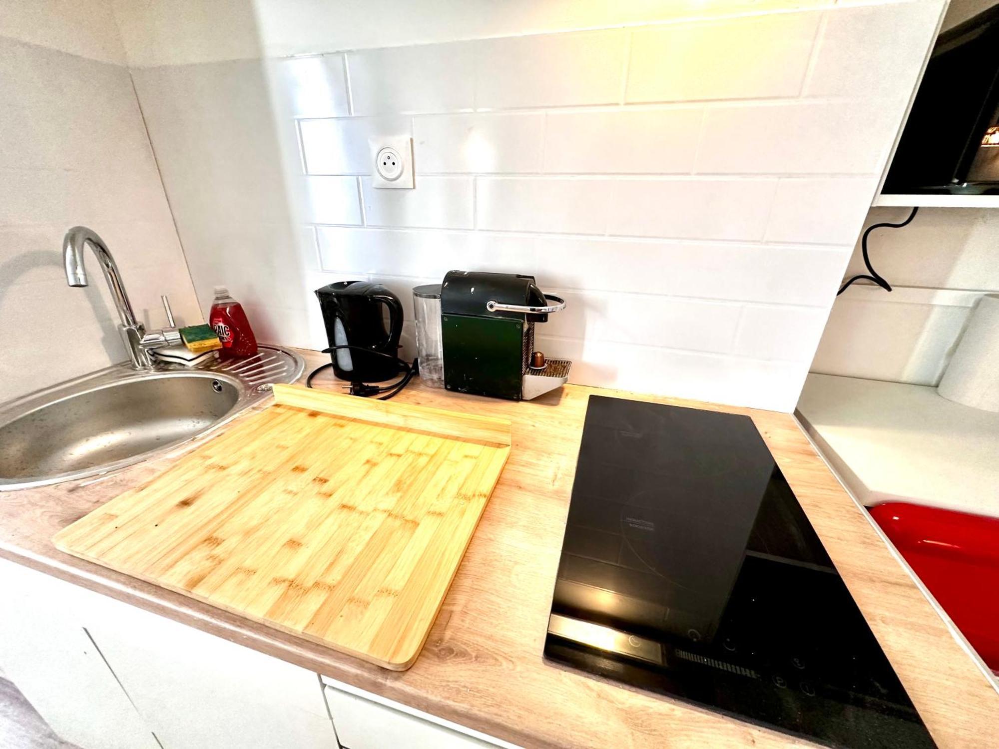 Appartamento Sunny In The Heart Of 11eme *